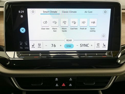 Used 2025 Volkswagen Atlas SE w/ Black Wheel Package image 28