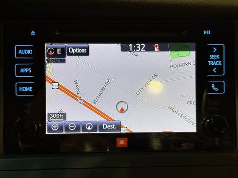 Used 2017 Toyota Sienna Limited Premium image 31