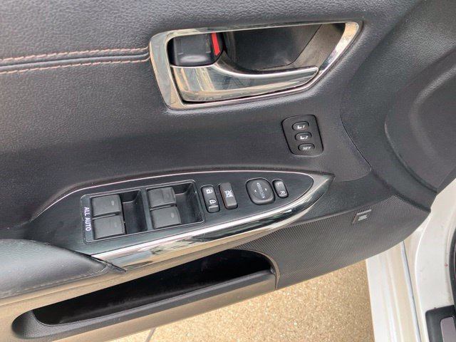 Used 2017 Toyota Avalon Limited FWD image 10