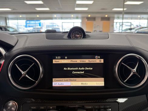 Used 2013 Mercedes-Benz SL 63 AMG image 21