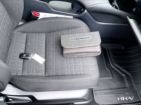 Used 2025 Honda HR-V LX image 20