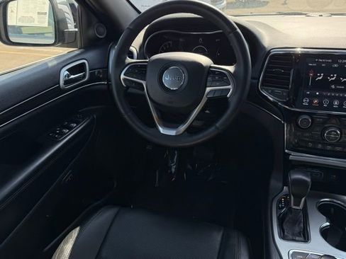 Certified 2020 Jeep Grand Cherokee Limited w/ Luxury Group II image 11