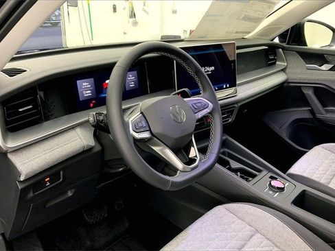 New 2026 Volkswagen Tiguan S image 7