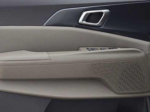 New 2026 Kia Carnival LXS image 15