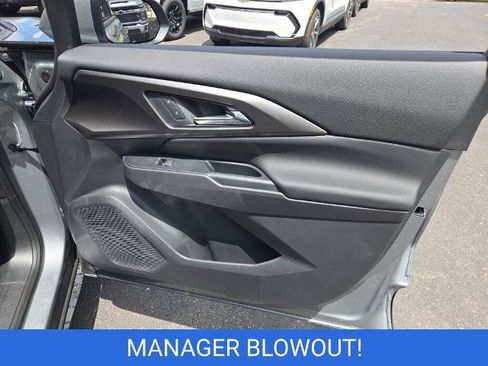 New 2026 Chevrolet Equinox EV LT FWD image 7