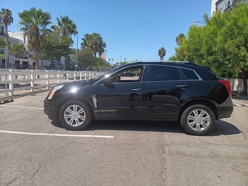 Used 2010 Cadillac SRX Luxury FWD image 5