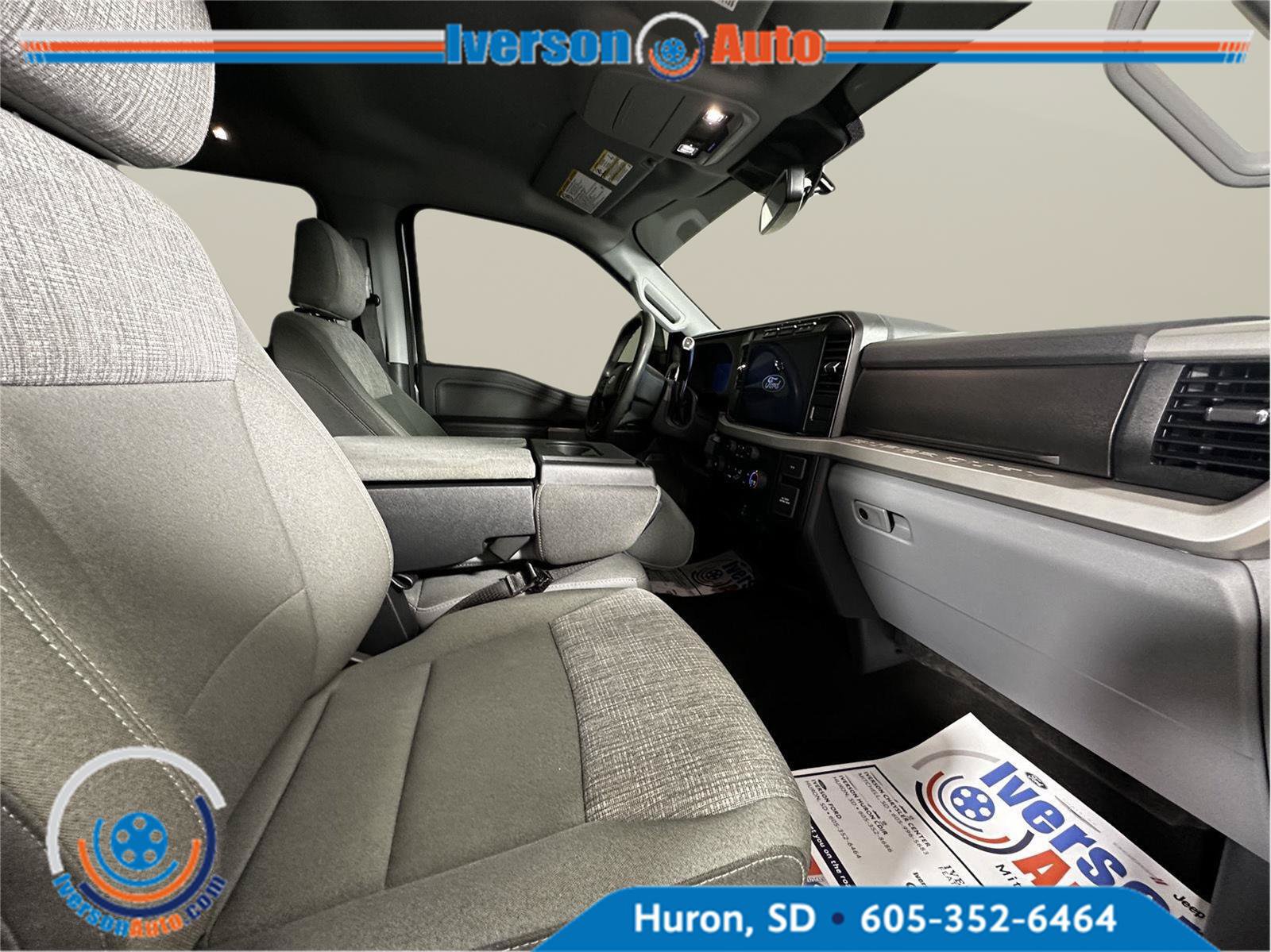 Used 2024 Ford F350 XLT w/ XLT Premium Package AWD/4WD image 29