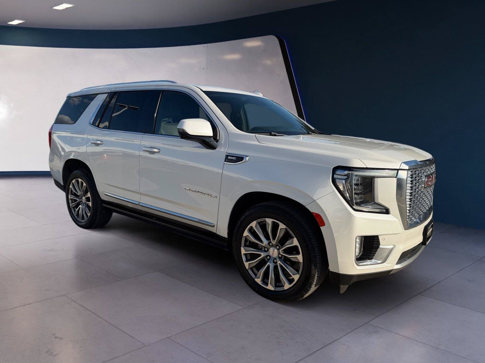Used 2021 GMC Yukon Denali w/ Denali Premium Package RWD image 7