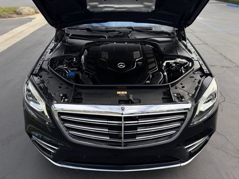 Used 2020 Mercedes-Benz S 560 Sedan image 21