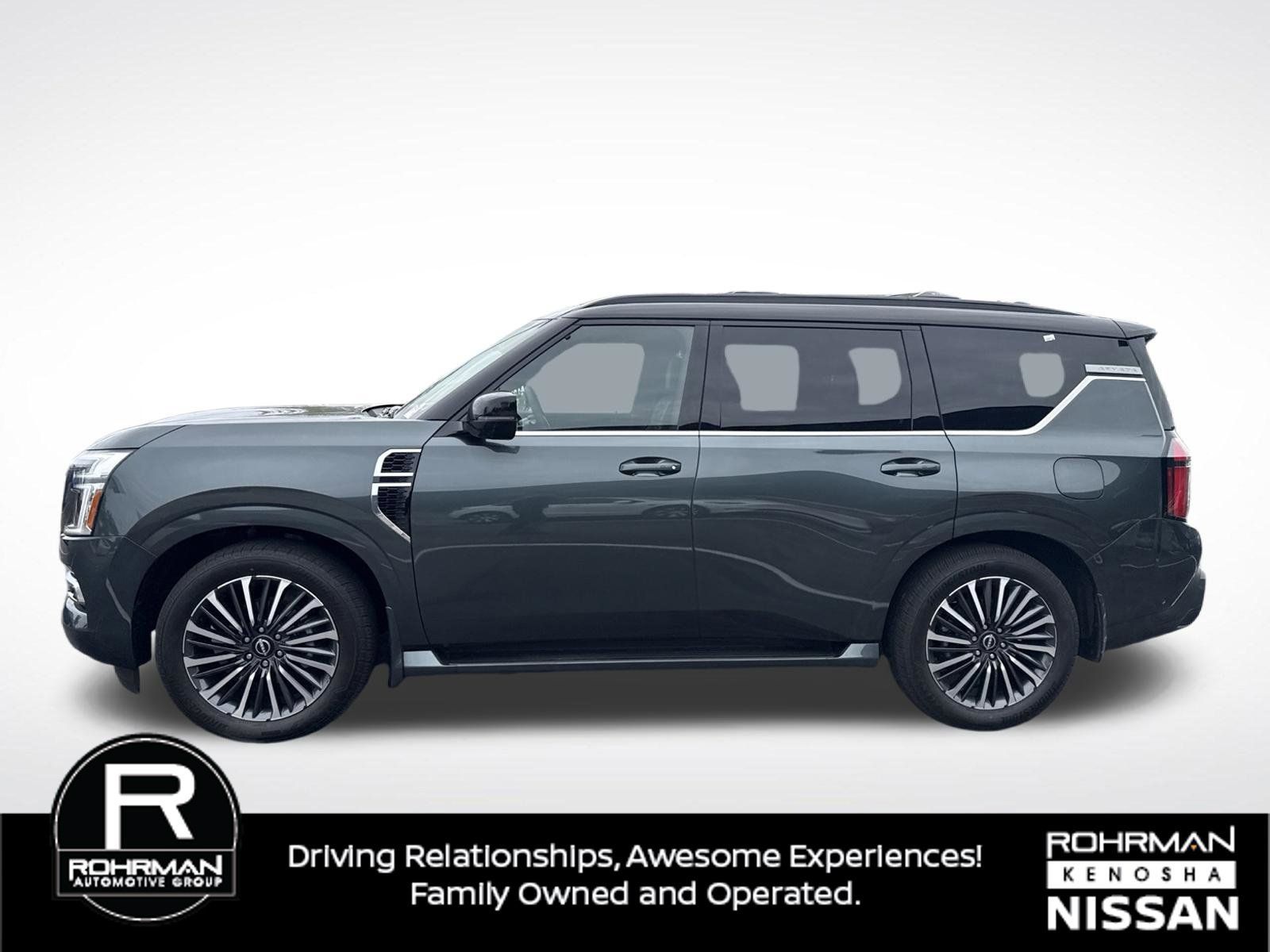 Used 2026 Nissan Armada Platinum Reserve AWD/4WD image 2