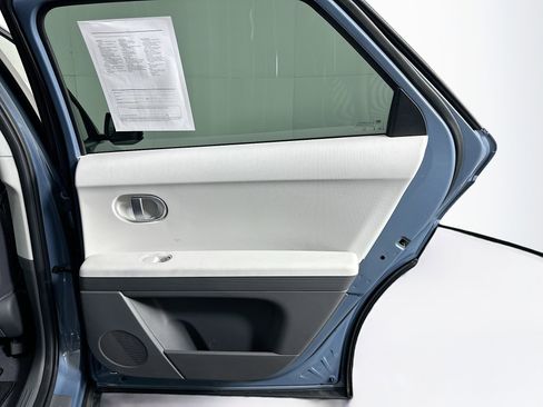 Used 2024 Hyundai Ioniq 5 SE RWD image 29