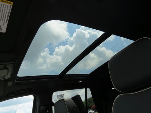 New 2025 Chevrolet Tahoe Premier image 25