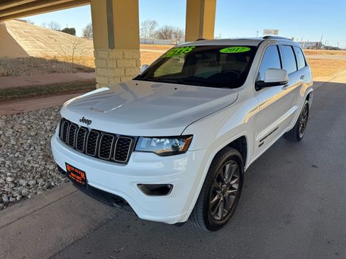 Used 2017 Jeep Grand Cherokee Limited 75th Anniversary image 7