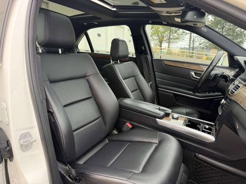 Used 2014 Mercedes-Benz E 350 4MATIC Sedan image 20