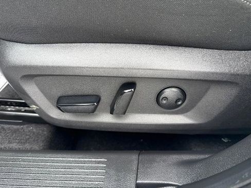 Certified 2025 Nissan Rogue SV image 20