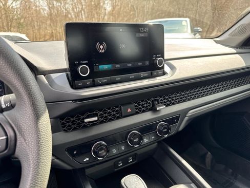 Used 2024 Honda Accord EX image 24