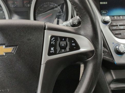 Used 2017 Chevrolet Equinox LT image 27