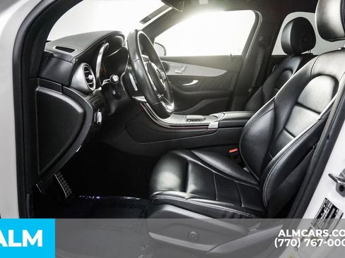 Used 2022 Mercedes-Benz GLC 300 4MATIC Coupe image 17