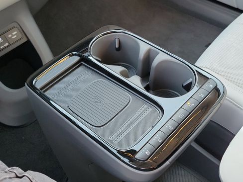 Certified 2025 Hyundai Ioniq 5 Limited image 13