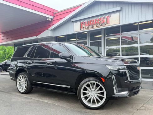 Used 2022 Cadillac Escalade Premium Luxury AWD/4WD image 1