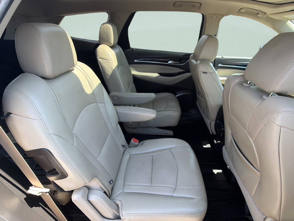 Used 2020 Buick Enclave Essence w/ Sound and Sites Package AWD/4WD image 12
