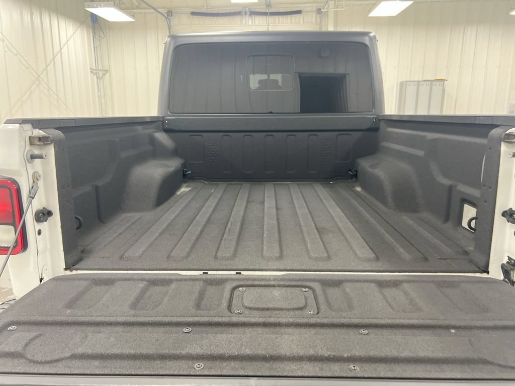 Used 2021 Jeep Gladiator Rubicon w/ Trailer Tow Package AWD/4WD image 23