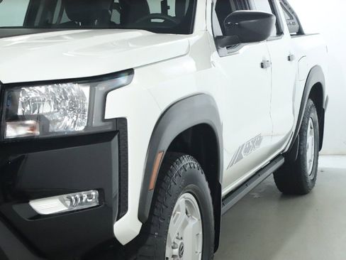 Certified 2024 Nissan Frontier SV w/ Hardbody Edition AWD/4WD image 5