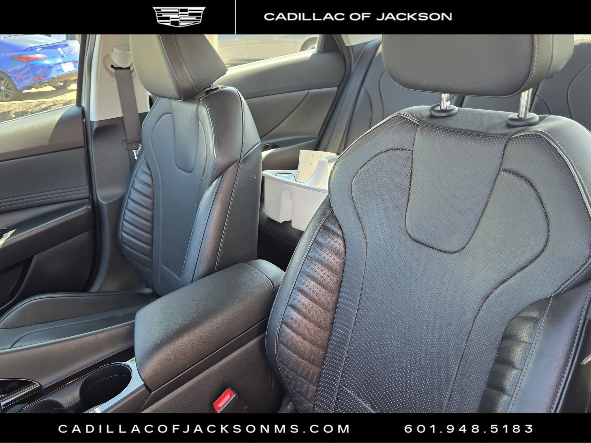 Used 2023 Hyundai Elantra Limited w/ Cargo Package FWD image 22