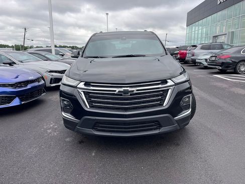 Used 2023 Chevrolet Traverse LT AWD/4WD image 9