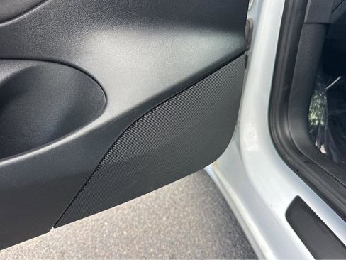 Used 2023 Tesla Model 3 Standard Range image 32