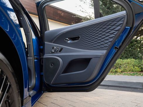 Certified 2026 Bentley Flying Spur Plug-In Hybrid AWD/4WD image 54
