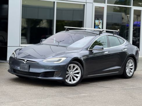 Used 2017 Tesla Model S 100D image 2