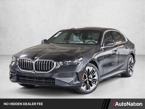 Used 2026 BMW 530i w/ Premium Package RWD image 1