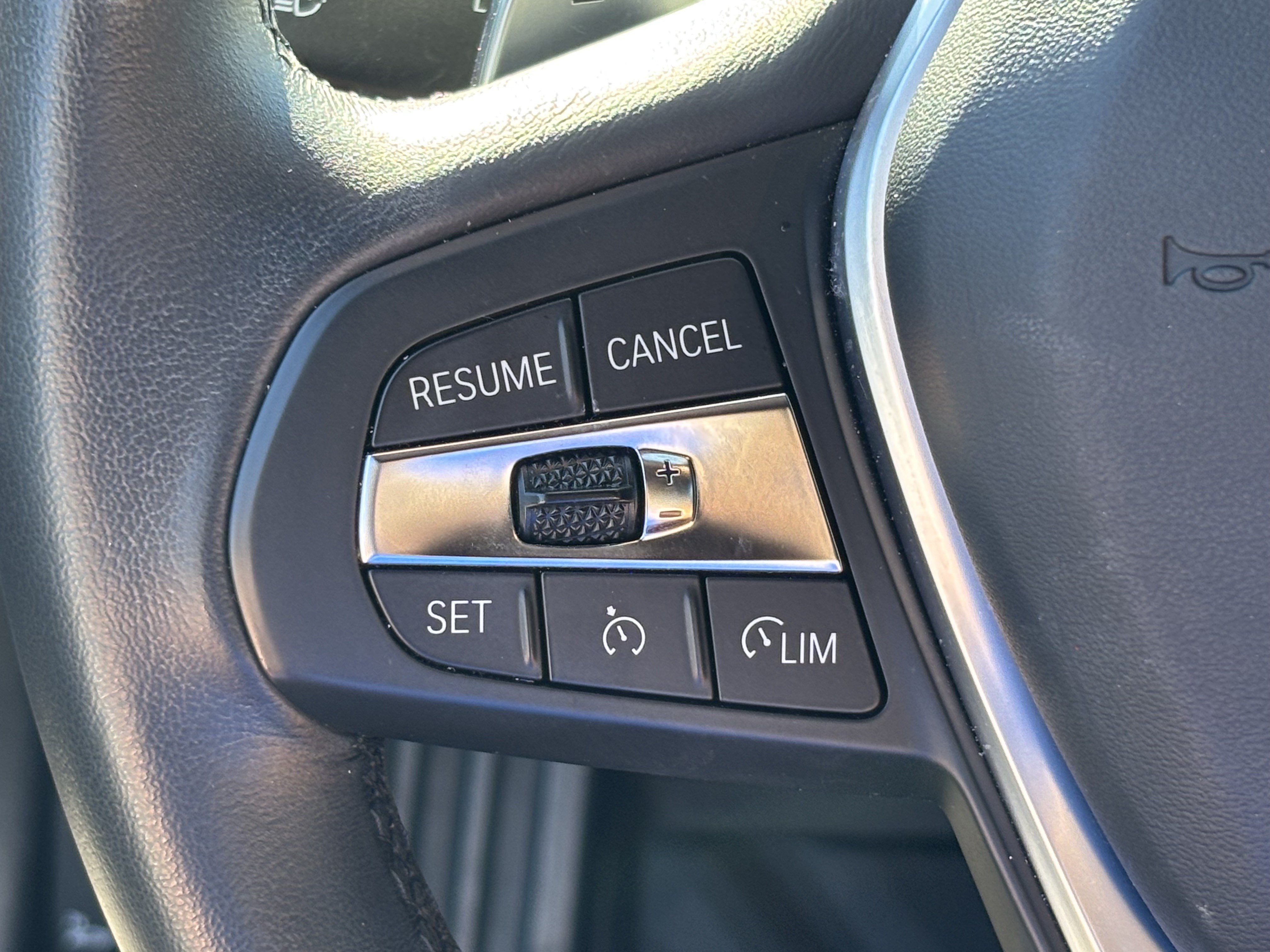 Certified 2023 BMW 330i Sedan RWD image 20
