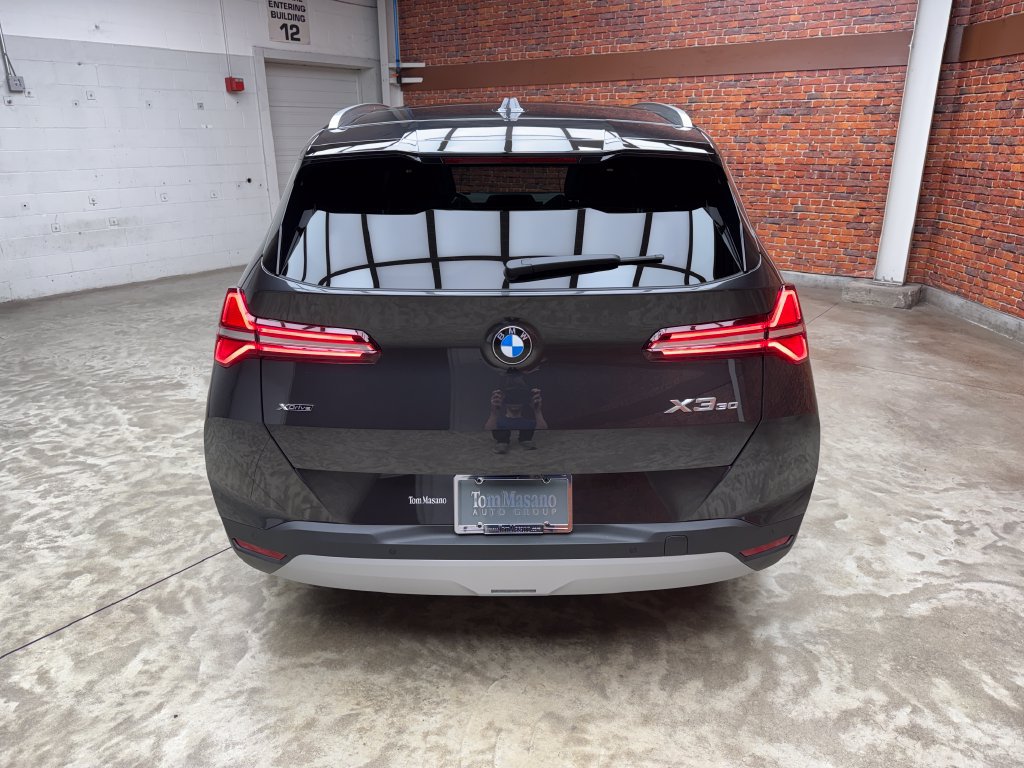 Used 2026 BMW X3 xDrive30i w/ Premium Package AWD/4WD image 4
