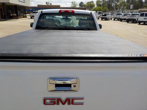 Used 2017 GMC Sierra 1500 2WD Regular Cab image 5