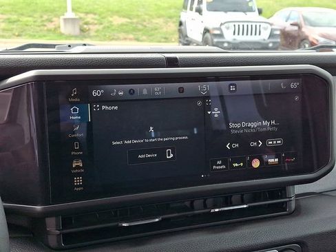 Used 2025 Jeep Wrangler Sport S image 16