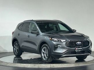 Used 2025 Ford Escape ST-Line AWD/4WD video 2