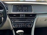 Used 2018 Kia Optima EX image 6