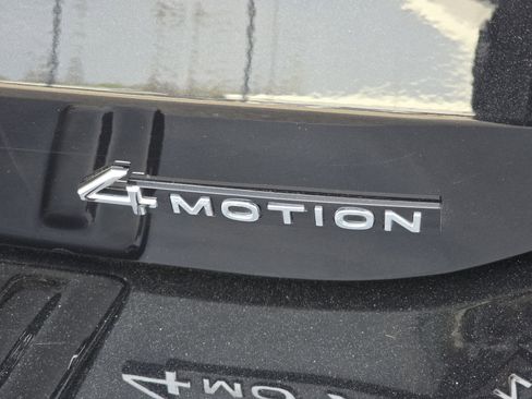 New 2025 Volkswagen Tiguan S AWD/4WD image 14