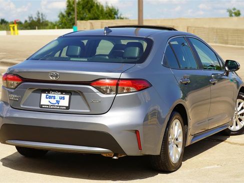 Used 2022 Toyota Corolla XLE FWD image 5