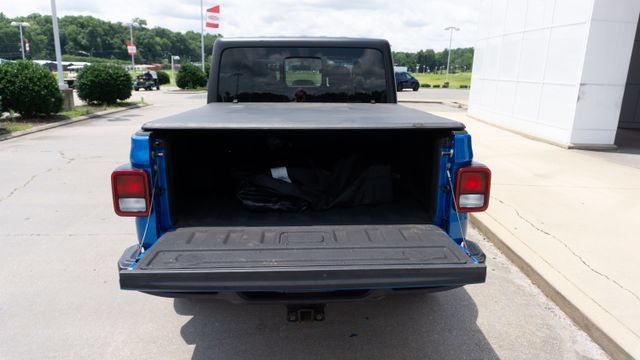 Used 2022 Jeep Gladiator Mojave w/ Cold Weather Group AWD/4WD image 11