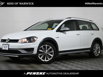 Used 2017 Volkswagen Golf Alltrack SE
