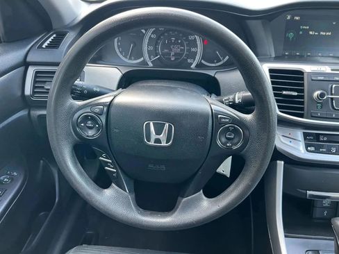 Used 2015 Honda Accord LX image 17