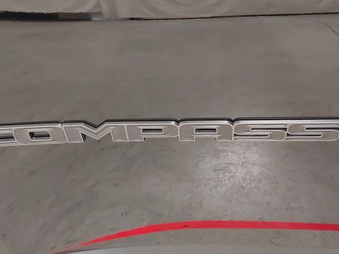 New 2026 Jeep Compass Latitude image 32