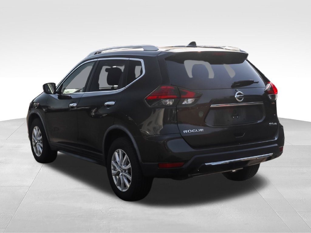 Used 2017 Nissan Rogue SV AWD/4WD image 6