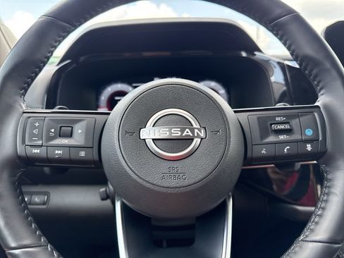 Certified 2024 Nissan Pathfinder Platinum AWD/4WD image 25