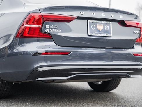 Used 2024 Volvo S60 B5 Plus image 9