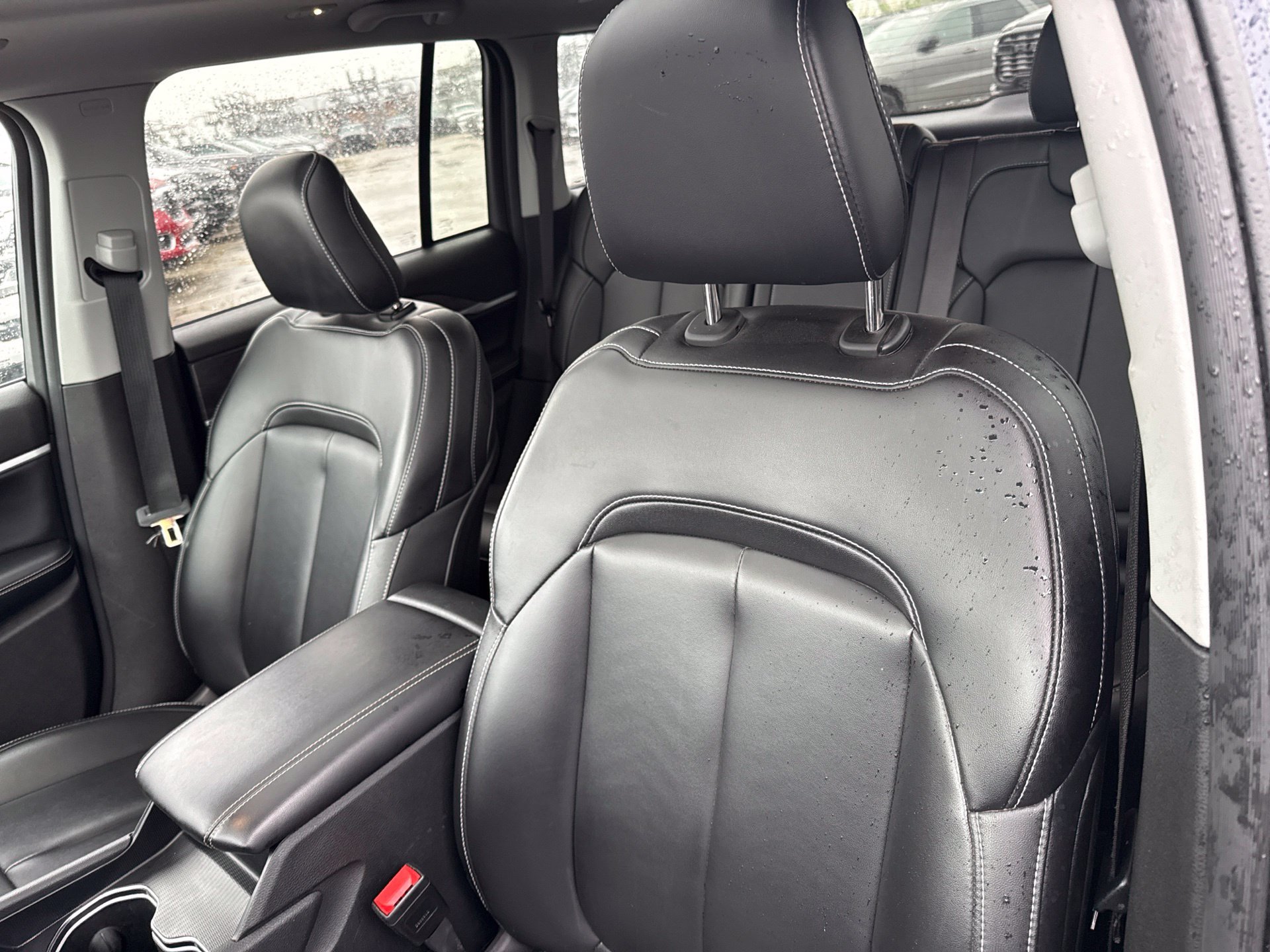 Used 2023 Jeep Grand Cherokee Limited AWD/4WD image 11