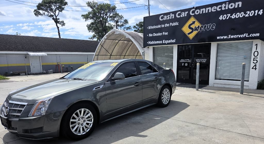 Used 2011 Cadillac CTS Luxury RWD image 2